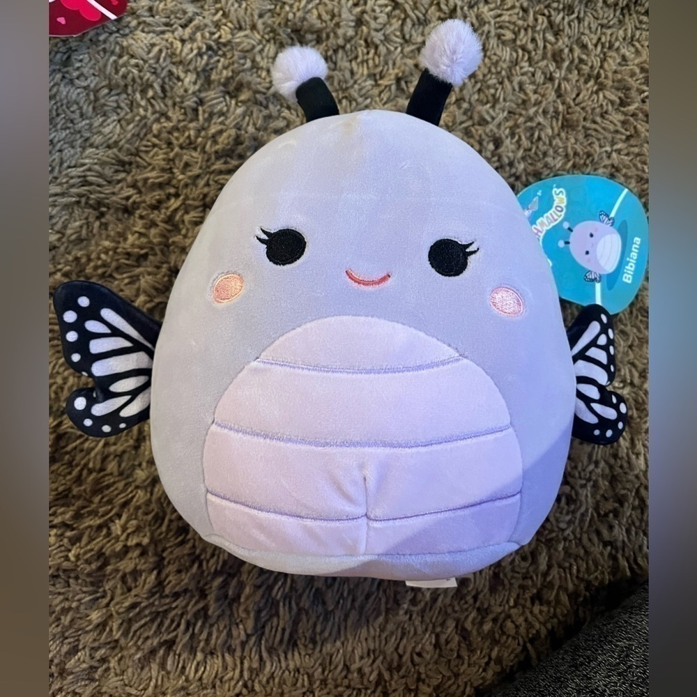- Butterfly squishmellow